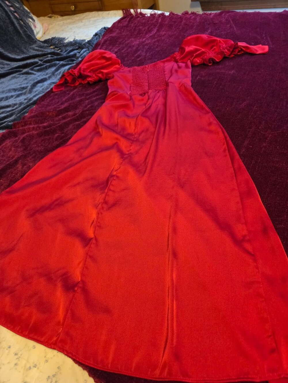 ELEGANT FRANCESCA'S RED SATIN EMPIRE WAISTED MAXI SMALL